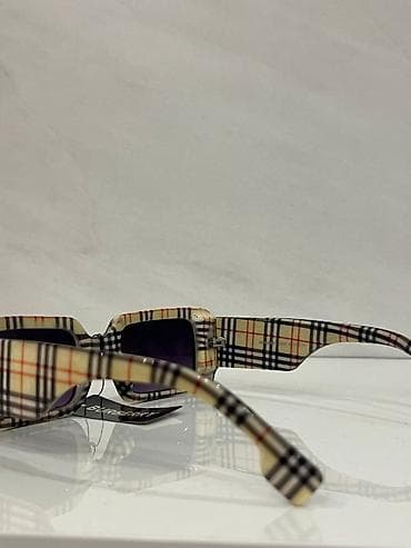 Burberry sunčane naočare – pravougaoni okvir sa prepoznatljivim na lalafo.rs — 2 Burberry sunčane naočare – pravougaoni okvir sa prepoznatljivim — 2