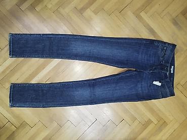 kom sa etiketom: Farmerke nove sa etiketom
smetaju u ormaru at lalafo.rs — 1 kom sa etiketom: Farmerke nove sa etiketom
smetaju u ormaru — 1