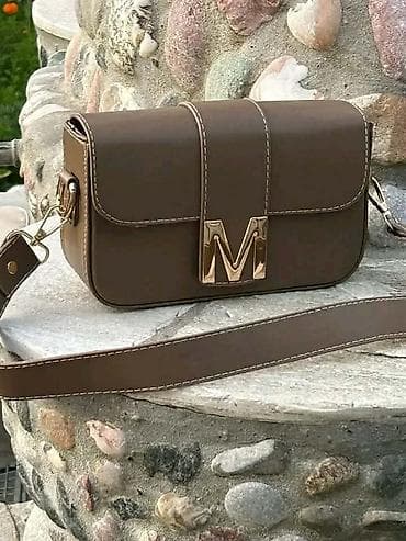 Fashion backpacks: Ženska mini torba preko ramena sa širokim, podesivim kaišem i metalnim at lalafo.rs — 2 Fashion backpacks: Ženska mini torba preko ramena sa širokim, podesivim kaišem i metalnim — 2