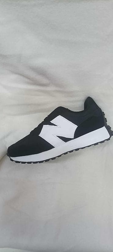 10. NB Clasic
36/37-41
3600 din
BPM✨ na lalafo.rs — 3 10. NB Clasic
36/37-41
3600 din
BPM✨ — 3