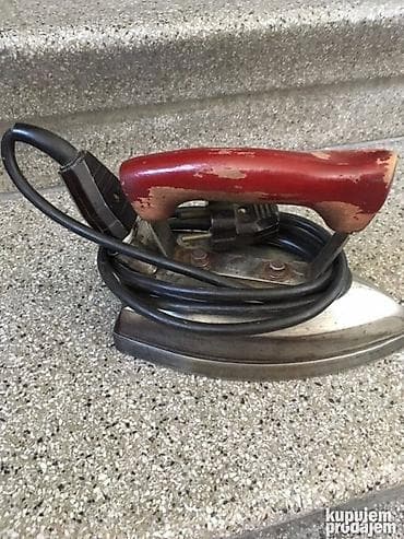 Irons: Starinska pegla, prva pegla na struju, potpuno ispravna, sa kablom i at lalafo.rs — 2 Irons: Starinska pegla, prva pegla na struju, potpuno ispravna, sa kablom i — 2