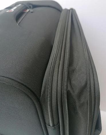 Travel suitcases and bags: Reddy Wenger kabin kofer na točkiće - Dimenzije: kabin format at lalafo.rs — 7 Travel suitcases and bags: Reddy Wenger kabin kofer na točkiće - Dimenzije: kabin format — 7