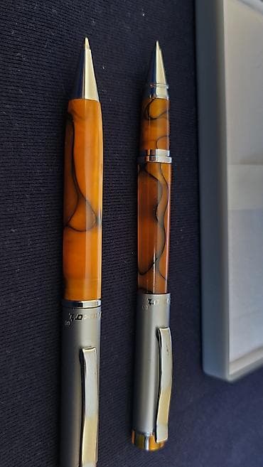 Luxor poklon set pisaćih instrumenata dal su od sedefa ili cilibara na lalafo.rs — 2 Luxor poklon set pisaćih instrumenata dal su od sedefa ili cilibara — 2