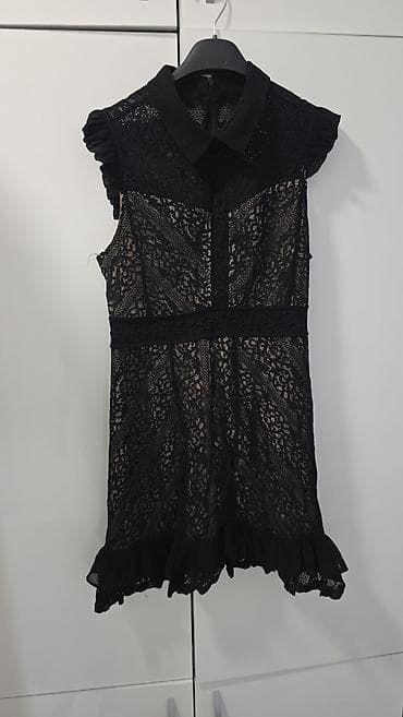 Crna čipkana haljina bez rukava - Elegantna crna haljina od guste na lalafo.rs Crna čipkana haljina bez rukava - Elegantna crna haljina od guste