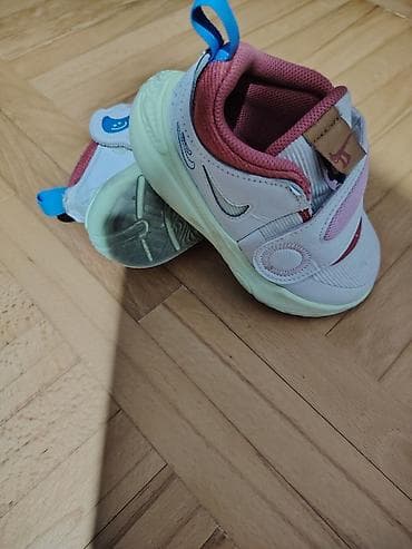 Dečije patike Nike sa čičak-zatvaranjem - Model: patike za decu sa na lalafo.rs — 1 Dečije patike Nike sa čičak-zatvaranjem - Model: patike za decu sa — 1