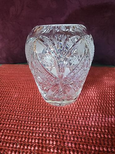 Antique Decor: Vaza nova kristal,led kristal,rucni rad. ceska. 70te. Vaza at lalafo.rs — 9 Antique Decor: Vaza nova kristal,led kristal,rucni rad. ceska. 70te. Vaza — 9