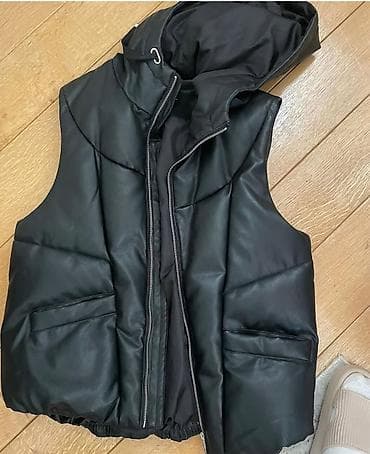 cista koza broj: Pufnasti prsluk sa kapuljačom – CW Casual Outerwear - Boja: crna - na lalafo.rs — 1 cista koza broj: Pufnasti prsluk sa kapuljačom – CW Casual Outerwear - Boja: crna - — 1