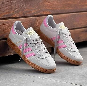 Adidas spezial
36 do 44, zavisi od boje
4000 na lalafo.rs — 6 Adidas spezial
36 do 44, zavisi od boje
4000 — 6
