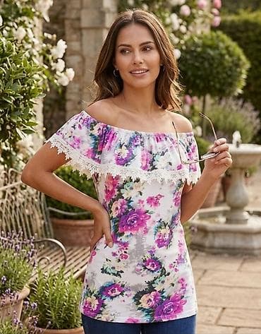 Ženska letnja bluza sa otvorenim ramenima (off-shoulder) i cvetnim na lalafo.rs Ženska letnja bluza sa otvorenim ramenima (off-shoulder) i cvetnim