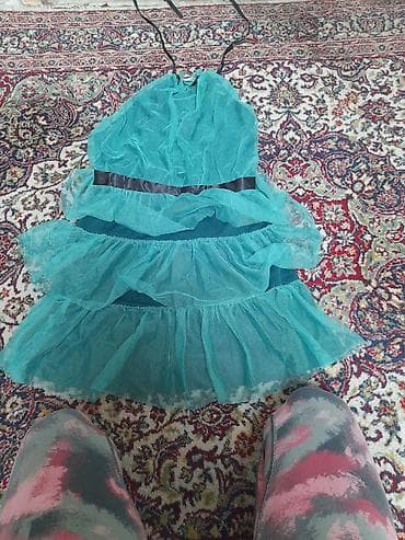 Lot ženske odeće – 3 komada 100 1) Belo tačkasto haljina - Kroj na lalafo.rs — 3 Lot ženske odeće – 3 komada 100 1) Belo tačkasto haljina - Kroj — 3