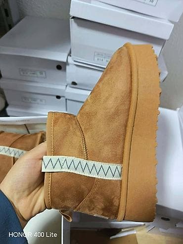 UGG cizme.38,39.Cena 1750 din na lalafo.rs — 2 UGG cizme.38,39.Cena 1750 din — 2