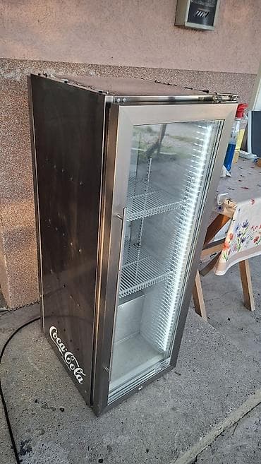 Electronics: Kompaktni komercijalni frižider/vitrina za pića – Coca‑Cola at lalafo.rs — 5 Electronics: Kompaktni komercijalni frižider/vitrina za pića – Coca‑Cola — 5