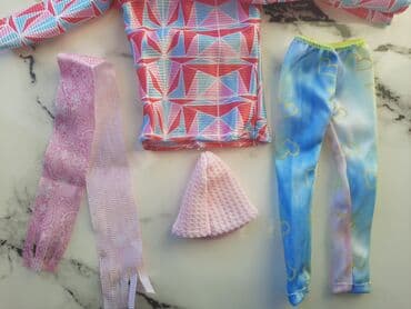 Garderoba za lutke: Odelce za lutke ili barbike. Slanje poštom. - Postekspres - CC paket na lalafo.rs — 3 Garderoba za lutke: Odelce za lutke ili barbike. Slanje poštom. - Postekspres - CC paket — 3