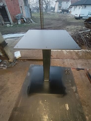 Metalno postolje/stalak za sto – kvadratna baza - Materijal: čelik na lalafo.rs Metalno postolje/stalak za sto – kvadratna baza - Materijal: čelik