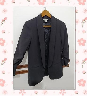 Blazers: H&M crni sako u odličnom stanju. Rukavi su nabrani Pogledajte i at lalafo.rs — 1 Blazers: H&M crni sako u odličnom stanju. Rukavi su nabrani Pogledajte i — 1