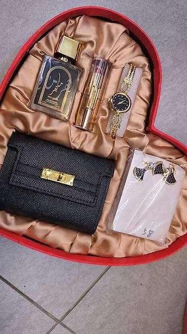 Zenski poklon setovi at lalafo.rs — 4 Zenski poklon setovi — 4