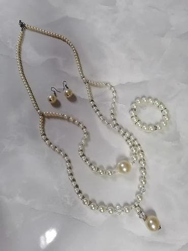 Elegantni set nakita sa bisernim perlama - Kompleti sa više varijanti na lalafo.rs — 5 Elegantni set nakita sa bisernim perlama - Kompleti sa više varijanti — 5