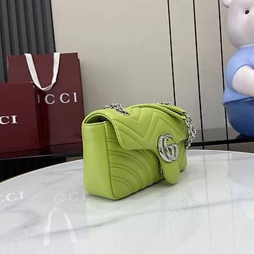 Torba preko ramena u živopisnoj limeta zelenoj boji, sa na lalafo.rs — 9 Torba preko ramena u živopisnoj limeta zelenoj boji, sa — 9