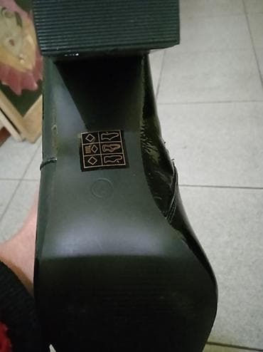 Ženske čizme do članaka – lak crna koža/eko koža, špicast vrh, blok at lalafo.rs — 6 Ženske čizme do članaka – lak crna koža/eko koža, špicast vrh, blok — 6