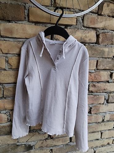 Waikiki duks, veličina 140/146. - Model: tanji duks sa kapuljačom i at lalafo.rs — 2 Waikiki duks, veličina 140/146. - Model: tanji duks sa kapuljačom i — 2