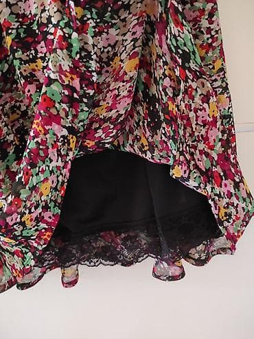 Haljina velicina M. Bez oštećenja na lalafo.rs — 2 Haljina velicina M. Bez oštećenja — 2