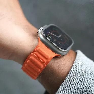 Magnetna narukvica u narandžastoj boji, za Apple Watch. Dostupna i u na lalafo.rs — 2 Magnetna narukvica u narandžastoj boji, za Apple Watch. Dostupna i u — 2