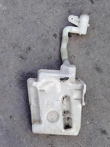 Transport: Golf 6 posuda za tečnost brisaca. Golf 6 posuda za tečnost at lalafo.rs — 2 Transport: Golf 6 posuda za tečnost brisaca. Golf 6 posuda za tečnost — 2