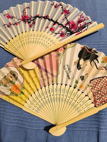 cista koza broj: Set japanskih lepeza – 3 kom - Tradicionalne sklopive lepeze sa na lalafo.rs — 2 cista koza broj: Set japanskih lepeza – 3 kom - Tradicionalne sklopive lepeze sa — 2