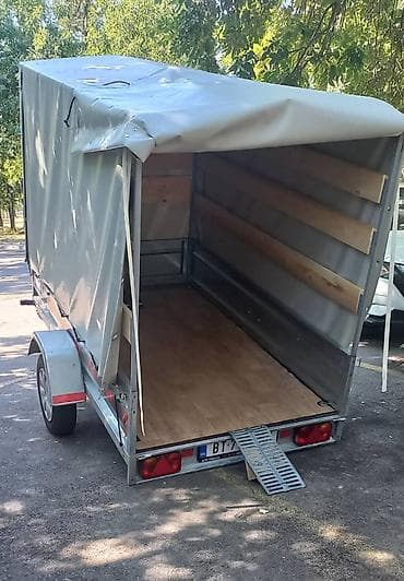 za svaki dan: Iznajmljivanje prikolice platforma sa ceradom za prevoz motocikala at lalafo.rs — 5 za svaki dan: Iznajmljivanje prikolice platforma sa ceradom za prevoz motocikala — 5