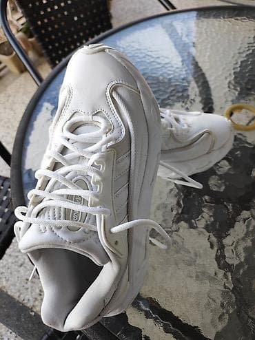 HITNO! Adidas adiplus 38.2/3,u odlicnom stanju at lalafo.rs — 8 HITNO! Adidas adiplus 38.2/3,u odlicnom stanju — 8