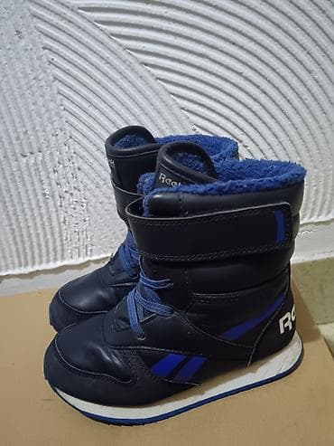 Cizme Reebok CL SNOW JOGGER Bg 27.5 Kao nove. ug 17cm at lalafo.rs — 10 Cizme Reebok CL SNOW JOGGER Bg 27.5 Kao nove. ug 17cm — 10