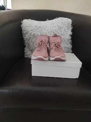 Patike prljavo roze 39,d.u.g.23,5cm na lalafo.rs — 5 Patike prljavo roze 39,d.u.g.23,5cm — 5