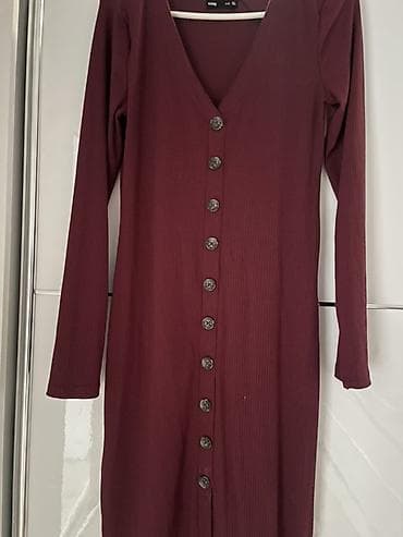 Sinsay haljina, veličina XL. - Model: dug rukav, V-izrez. - na lalafo.rs Sinsay haljina, veličina XL. - Model: dug rukav, V-izrez. -