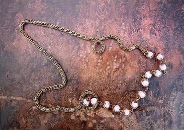 Tri ogrlice i Ogrlica i minđuše IZUZETNE. Cene su odredjene na lalafo.rs Tri ogrlice i Ogrlica i minđuše IZUZETNE. Cene su odredjene