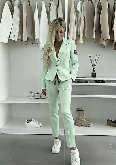 Kompleti
Cena 4100
Uni vel.
V35 na lalafo.rs Kompleti
Cena 4100
Uni vel.
V35