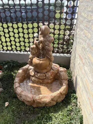 Garden Decor: Fontana za dvorište – čupovi sa pumpom O NAMA BLUE STONE ŠTAMPANI at lalafo.rs — 1 Garden Decor: Fontana za dvorište – čupovi sa pumpom O NAMA BLUE STONE ŠTAMPANI — 1