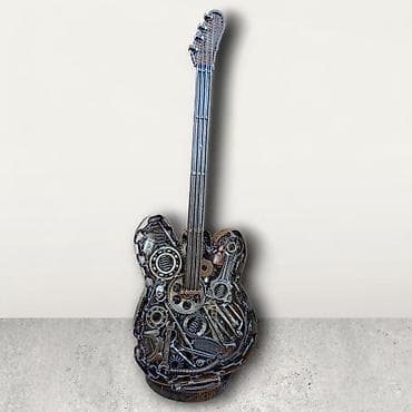 Unikatna ručno rađena gitara od metala – Dekorativna skulptura u na lalafo.rs — 1 Unikatna ručno rađena gitara od metala – Dekorativna skulptura u — 1