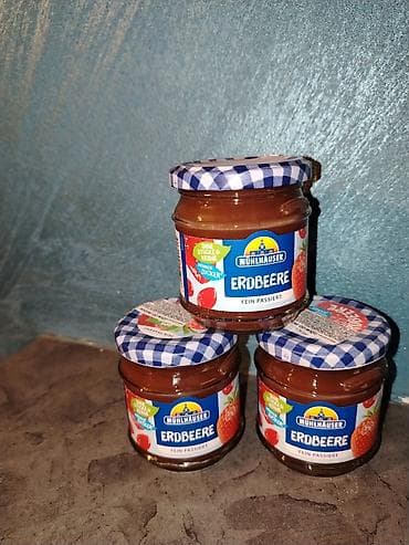 Nemacki djem jagoda
Smanjen sadrzaj secera 250🍇 na lalafo.rs Nemacki djem jagoda
Smanjen sadrzaj secera 250🍇