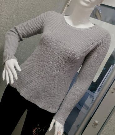 Ženski pleteni džemper – sivi - Klasičan kroj sa okruglim izrezom - na lalafo.rs Ženski pleteni džemper – sivi - Klasičan kroj sa okruglim izrezom -