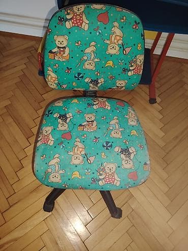 Sets of table and chairs: Dečiji računarski ili radni sto sa stolicom na točkićima - at lalafo.rs — 5 Sets of table and chairs: Dečiji računarski ili radni sto sa stolicom na točkićima - — 5