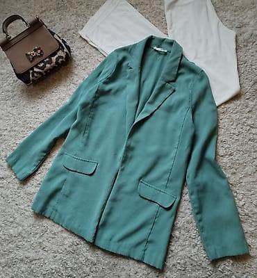 zenske original guess: Sako zelene boje u velicini 40/L .Perfektno stanje ☆ Dužina preko na lalafo.rs — 1 zenske original guess: Sako zelene boje u velicini 40/L .Perfektno stanje ☆ Dužina preko — 1