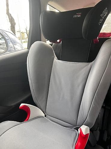 Britax Romer, Isofix autosediste, 15-36kg, podesivi naslon- visina at lalafo.rs — 3 Britax Romer, Isofix autosediste, 15-36kg, podesivi naslon- visina — 3