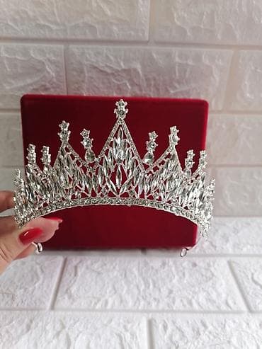 Svečane srebrne tijare sa kristalima - Elegantan dizajn sa bogato na lalafo.rs — 2 Svečane srebrne tijare sa kristalima - Elegantan dizajn sa bogato — 2