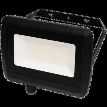 Reflektor, LED, 50 W, 4000 lm, IP65. Boja: crna. Snaga: 50 W. Montaža na lalafo.rs Reflektor, LED, 50 W, 4000 lm, IP65. Boja: crna. Snaga: 50 W. Montaža