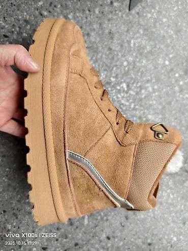 Uggs: Novo UGG čizmice od 36 do 41 za samo 3300 din at lalafo.rs — 3 Uggs: Novo UGG čizmice od 36 do 41 za samo 3300 din — 3