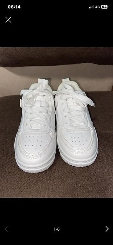 Patike iz Sinsay-a Razlog prodaje zato je sto ne odgovara velicina na lalafo.rs — 1 Patike iz Sinsay-a Razlog prodaje zato je sto ne odgovara velicina — 1