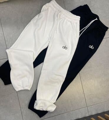 L11. Donji deo futro 
2.350 dinara na lalafo.rs L11. Donji deo futro 
2.350 dinara