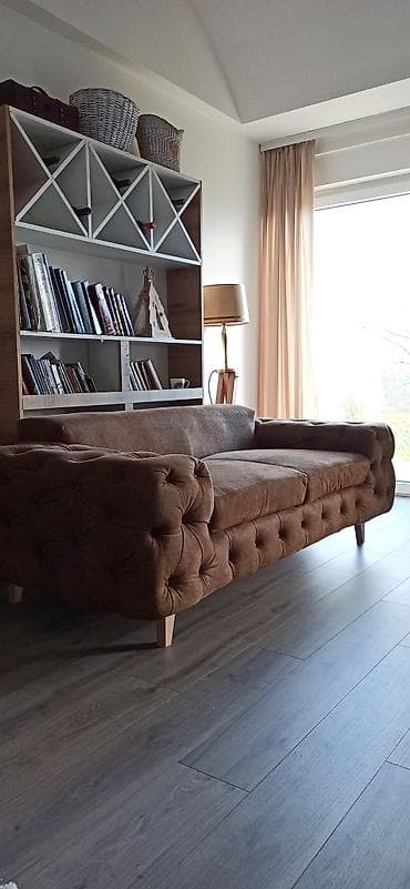 Chesterfileld sofa ( dvosed ili trosed), dimenzije troseda su na lalafo.rs Chesterfileld sofa ( dvosed ili trosed), dimenzije troseda su