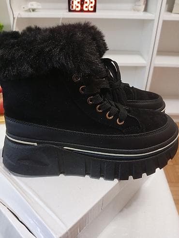 Čizme, 38 na lalafo.rs Čizme, 38