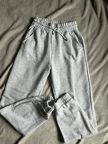 Ženske sportske trenerke – siva boja - Kroj: slim jogger sa elastikom na lalafo.rs — 4 Ženske sportske trenerke – siva boja - Kroj: slim jogger sa elastikom — 4